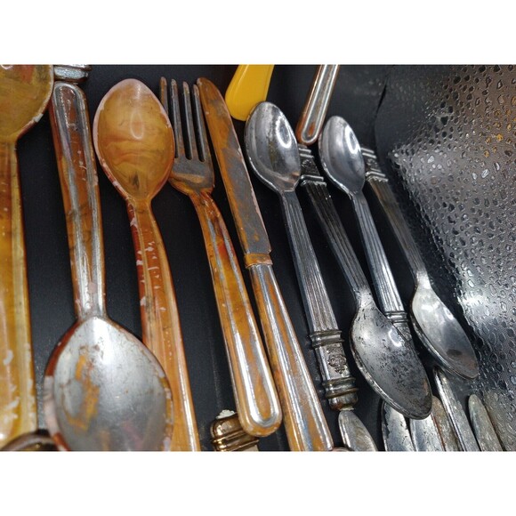 Huge Lot Of OVER 50 Childrens Plastic And Metal Spoons, Forks, Knives, Chilton + - Picture 8 of 14